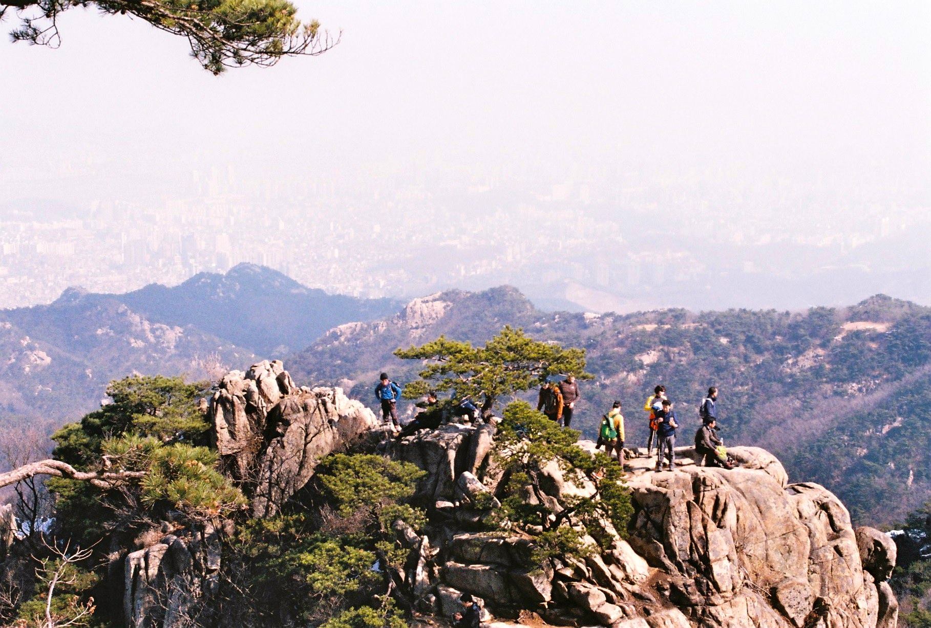 A peak at Gwanaksan mountain, overlooking downtown Seoul (Jenna Kunze)